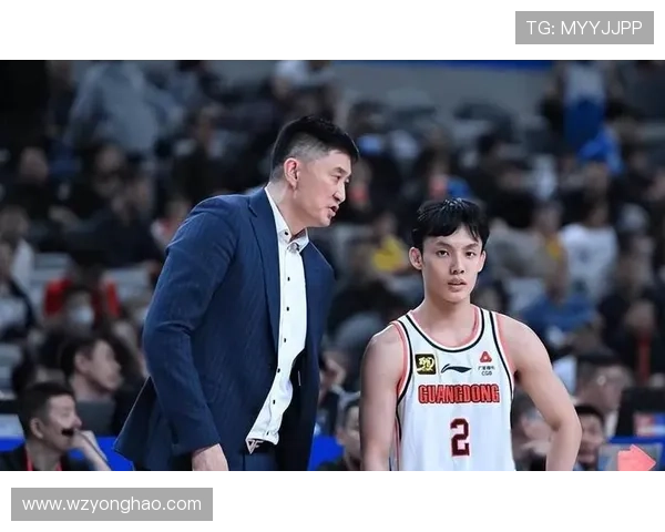 杜锋谈轮换受伤困扰徐杰呼吁主动担当 杜锋谈轮换受伤困扰徐杰呼吁主动担当